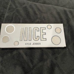 Kylie Jenner Christmas collection Nice palette